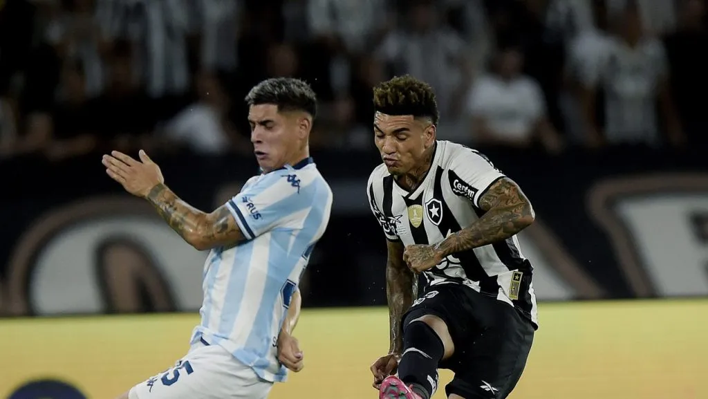 Foto: Alexandre Loureiro/AGIF – Martirena durante partida contra o Botafogo no Nilton Santos.