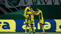 Chico da Costa comemora seu gol