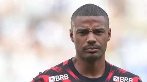 De La Cruz, ao menos por enquanto, segue no Flamengo.