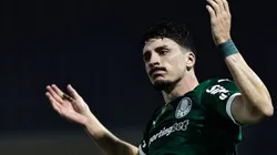 Joaquín Piquerez comemorando gol contra o Corinthians.