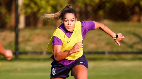 Jogadora do Corinthians durante treino. Foto: Rodrigo Gazzanel/Corinthians