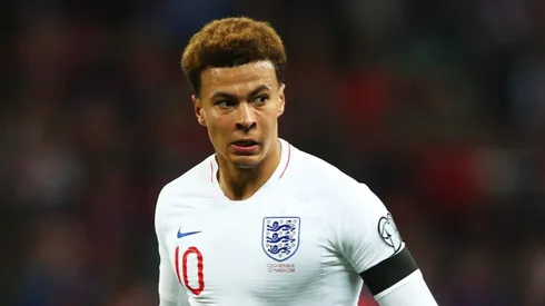 Dele Alli, meia inglês do Como, da Itália - Foto: Clive Rose/Getty Images