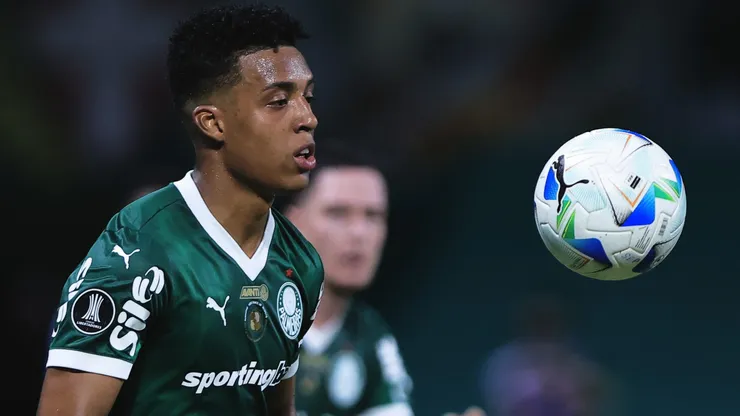 Vanderlan substituiu Piquerez contra Fluminense e parece que não agradou à torcida do Palmeiras