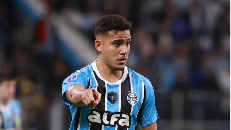 Gustavo Martins, zagueiro do Grêmio