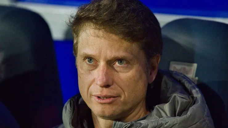 Fernando Seabra, técnico do Bragantino, durante partida contra o Flamengo no estadio Cicero De Souza Marques pelo campeonato Brasileiro A 2025. Foto: Anderson Romao/AGIF