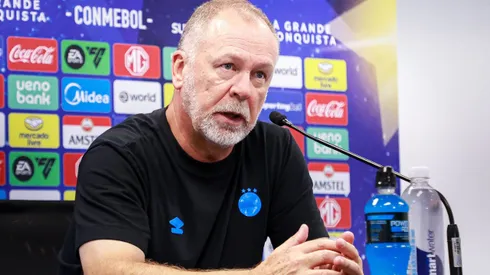 Mano Menezes abordou o que causou a eliminação do Imortal