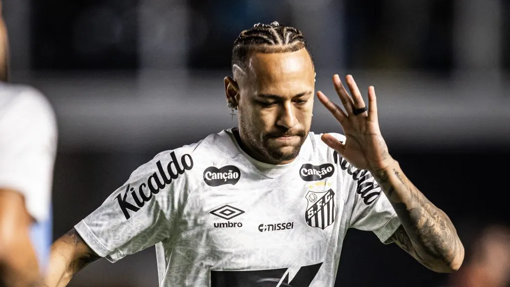 Neymar se reuniu com elenco após derrota e faz forte cobrança - Fotos: Raul Baretta/ Santos FC.