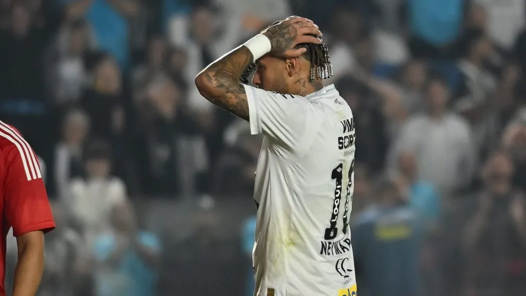 Neymar em Santos x Inter. Foto: Jota Erre/AGIF