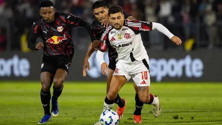 De Arrascaeta jogador do Bragantino durante partida contra o Flamengo. Foto: Joisel Amaral/AGIF