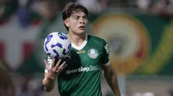 Giay com a camisa do Palmeiras - Foto: AGIF