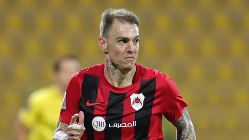 Róger Guedes em ação no