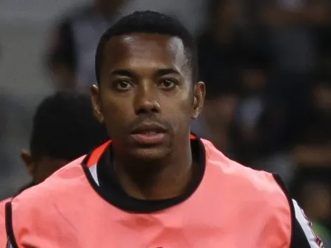 Robinho conversa com o filho, Robson Júnior, e dá conselhos