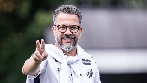 Cléber Xavier descarta deixar o Santos - Fotos: Raul Baretta/ Santos FC.