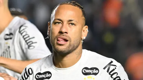 Neymar durante partida contra o Flamengo na Vila Belmiro