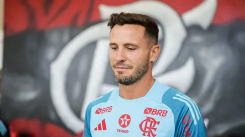 Saúl é apresentado no Flamengo e se junta a lista histórica de estrangeiros no clube -Foto Gilvan de Souza CRF