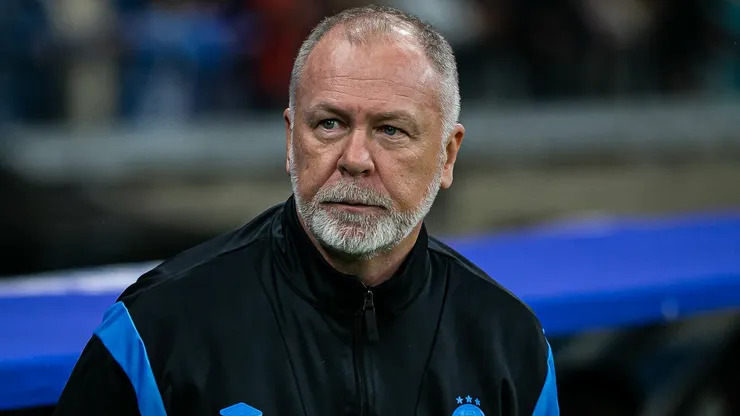 Mano Menezes tem estratégia para Grêmio voltar a vencer