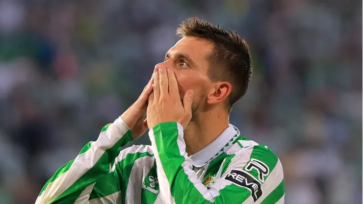 Lo Celso com a camisa do Betis.