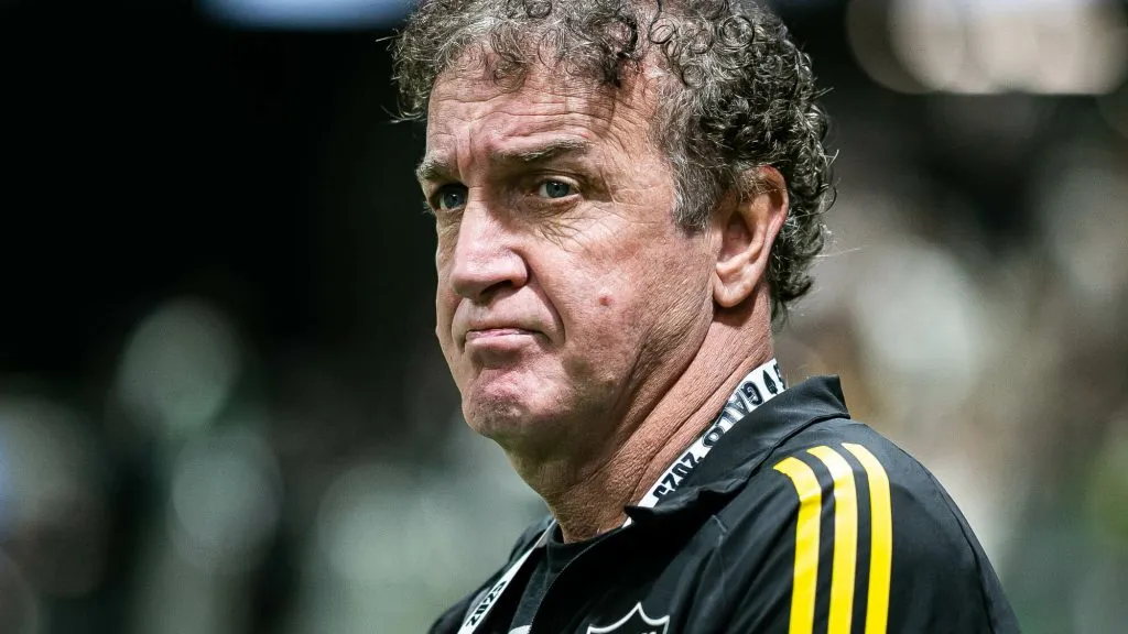 Cuca tem desfalques importantes contra o Flamengo – Foto: Fernando Moreno/AGIF