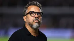 SP - SANTOS - 01/05/2025 - COPA DO BRASIL 2025, SANTOS X CRB - Cleber Xavier tecnico do Santos durante partida contra o CRB no estadio Vila Belmiro pelo campeonato Copa Do Brasil 2025. Foto: Marcello Zambrana/AGIF