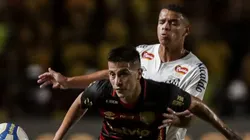 Titi Ortiz jogador do Sport durante partida contra o Santos no estadio Ilha do Retiro pelo campeonato Brasileiro B 2024. Foto: Rafael Vieira/AGIF
