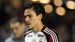 Pedro voltou a ser titular com Filipe Luís