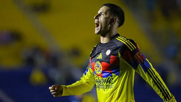 Brian Rodríguez comemorando gol. Foto: Agustin Cuevas/Getty Images