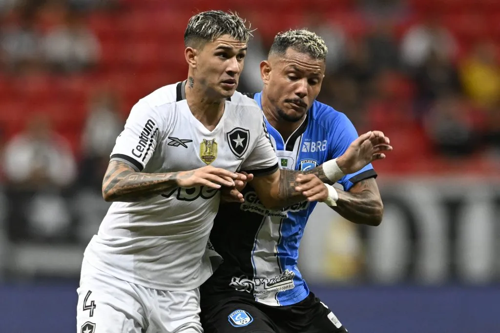 DF – BRASILIA – 22/05/2025 – COPA DO BRASIL 2025, CAPITAL X BOTAFOGO –  Mateo Ponte jogador do Botafogo durante partida contra o Capital no estadio Mane Garrincha pelo campeonato Copa Do Brasil 2025. Foto: Mateus Bonomi/AGIF