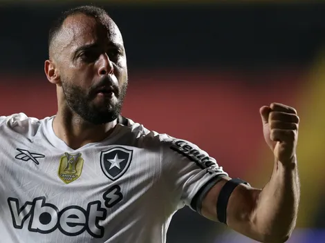 Arthur Cabral reforça Botafogo em duelo com o Corinthians