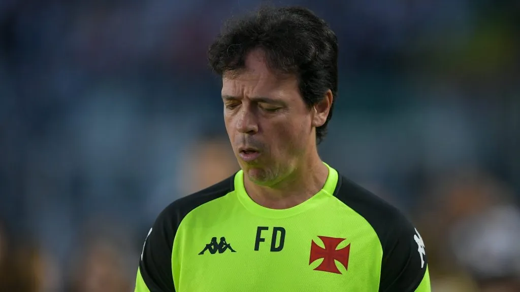 Fernando Diniz tecnico do Vasco durante partida contra o Gremio. Foto: Thiago Ribeiro/AGIF
