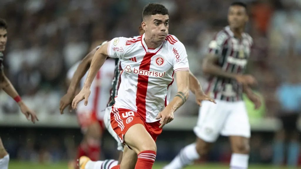 Lucca Drummond jogador do Internacional durante partida contra o Fluminense. Foto: Jorge Rodrigues/AGIF