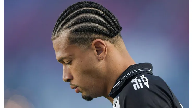 Joao Victor jogador do Vasco durante partida contra o Gremio no estadio Sao Januario pelo campeonato Brasileiro A 2025. Foto: Thiago Ribeiro/AGIF