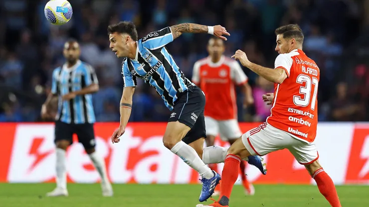 Carballo em campo pelo Grêmio (Photo by Heuler Andrey/Getty Images)