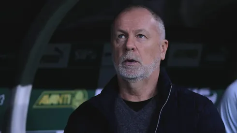 Mano Menezes técnico do Grêmio durante partida contra o Palmeira - Foto: Ettore Chiereguini/AGIF