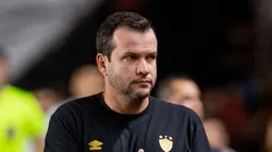 Daniel Paulista durante partida deste sábado, no Recife