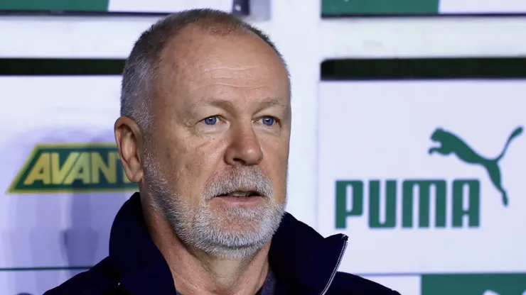 Mano Menezes, tecnico do Gremio durante partida contra o Palmeiras no estadio Arena Allianz Parque pelo campeonato Brasileiro A 2025. Foto: Marcello Zambrana/AGIF