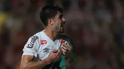 João Basso, jogador do Santos. Foto: Marlon Costa/AGIF.