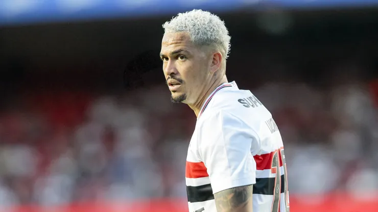 Luciano perdeu um pênalti na vitória sobre o Fluminense. Foto: Marco Miatelo/AGIF