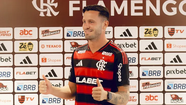 Saúl já foi apresentado e Filipe Luís está empolgado