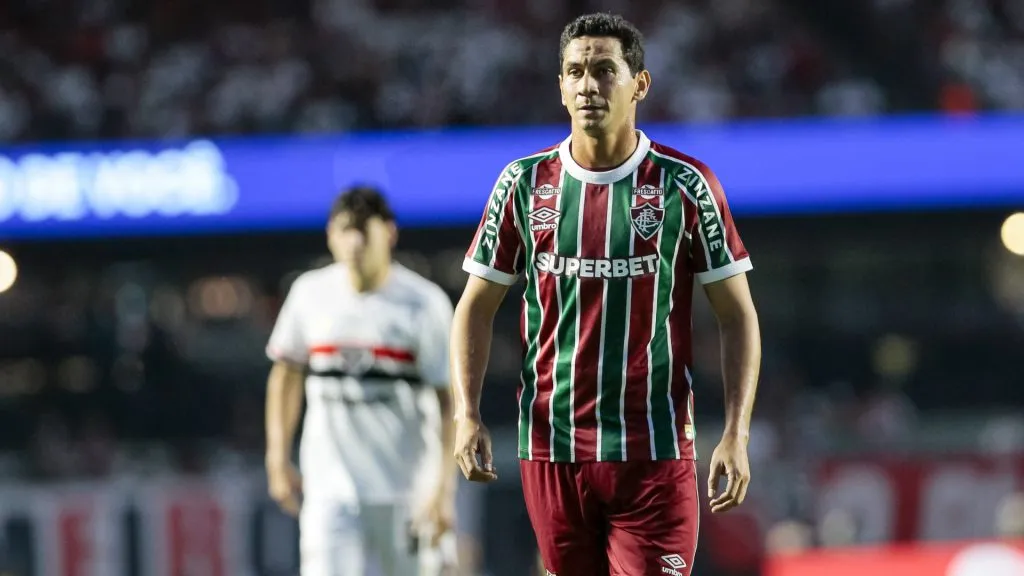 Ganso entrou em campo no 2º tempo de São Paulo x Fluminense – Foto: Marco Miatelo/AGIF