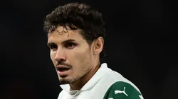 RJ - RIO DE JANEIRO - 23/07/2025 - BRASILEIRO A 2025, FLUMINENSE X PALMEIRAS - Raphael Veiga jogador do Palmeiras durante partida contra o Fluminense no estadio Maracana pelo campeonato Brasileiro A 2025.