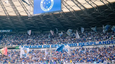 Torcida fez a festa na partida do Cruzeiro frente ao Ceará. Foto: Alessandra Torres/AGIF.