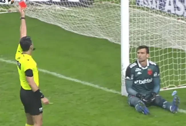 Momento da expulsão do Léo Jardim. (Reprodução/Premiere)