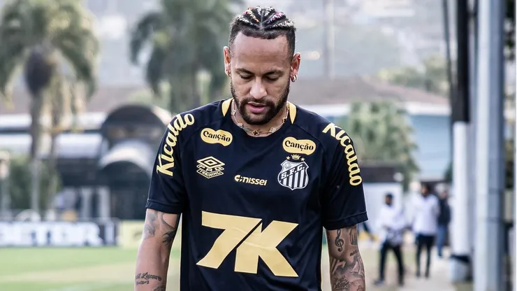 Cléber Xavier aborda situação de Neymar