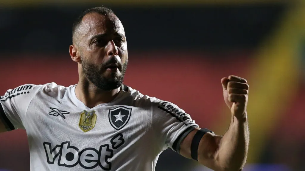 Arthur Cabral, atacante d Botafogo. Foto: Marlon Costa/AGIF
