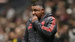 Roger Machado corre risco de demissão no Internacional.