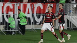 Léo Ortiz comemorando o seu gol contra o Atlético Mineiro (Photo by Wagner Meier/Getty Images)