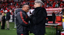 Roger Machado técnico do Internacional cumprimenta Renato Portaluppi técnico do Fluminense - Foto: Maxi Franzoi/AGIF