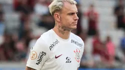Róger Guedes em partida pelo Corinthians