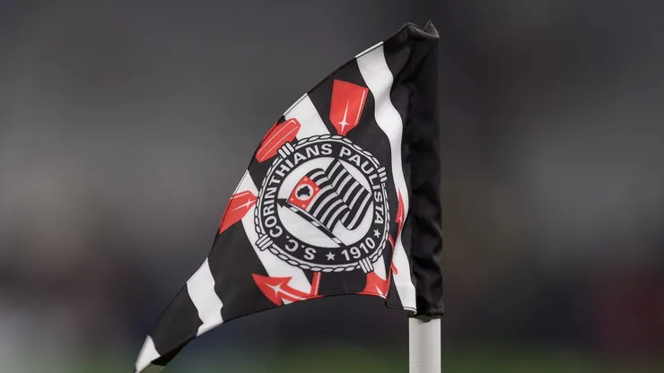 Bandeirinha do Corinthians. Foto: Anderson Romao/AGIF