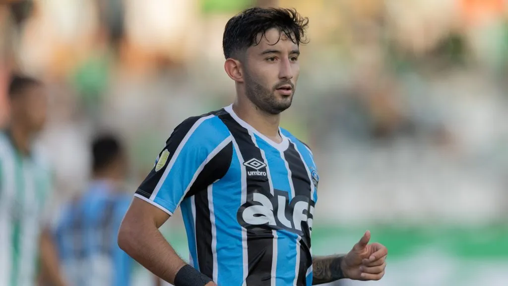 Villasanti é dúvida no duelo contra o Fortaleza Foto: Liamara Polli/AGIF